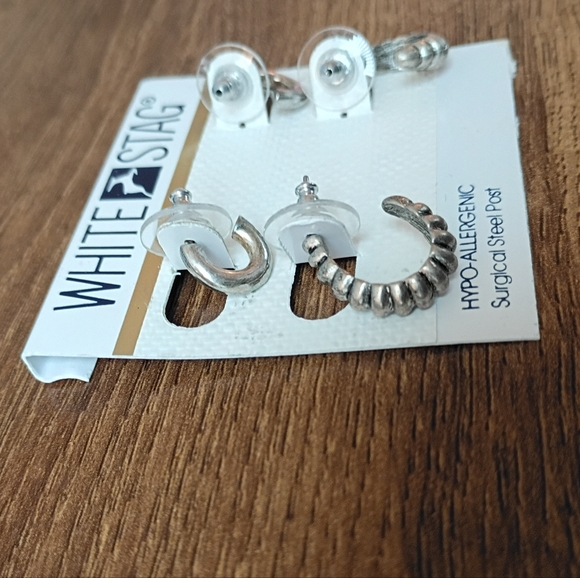 White Stag 2-Pair Silver Tone Textured Smooth Small Huggie Hoop Earring Set - Picture 3 of 4